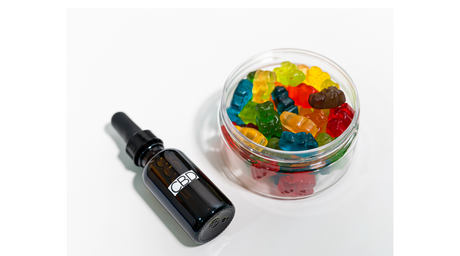 CBD Gummies vs. Tinctures: Which One is Right for You?